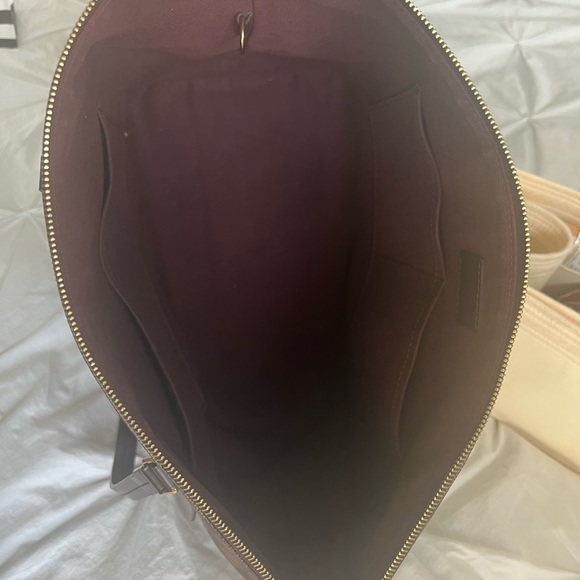 SOLD Authentic Louis Vuitton Iena MM - Picture 12 of 13